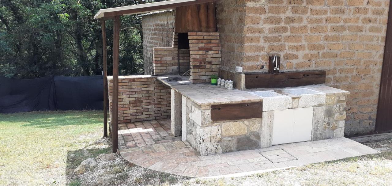 Casale Al Lago Con Piscina E Sauna Corbara  Екстер'єр фото