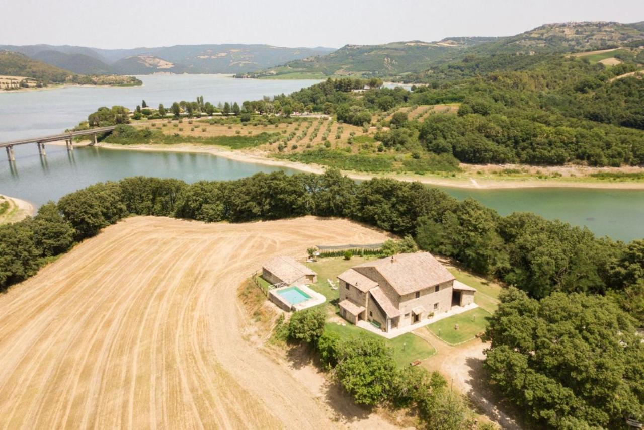 Casale Al Lago Con Piscina E Sauna Corbara  Екстер'єр фото